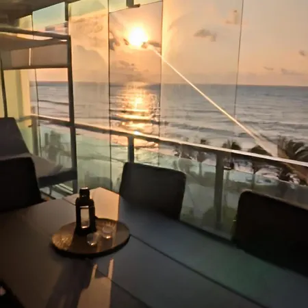 Apartment Sea Side Purisima